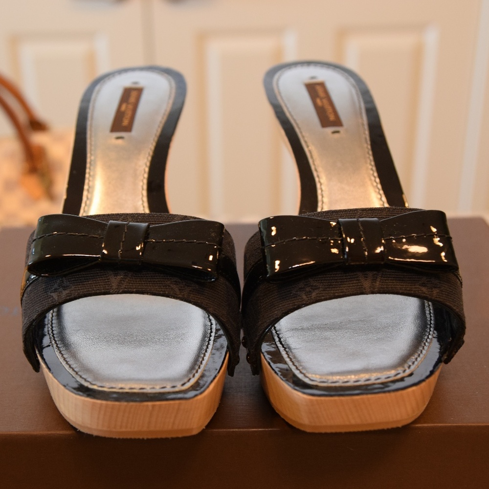 Louis Vuitton Wooden heel - Picture 1 of 5